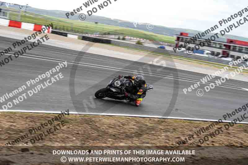 cadwell no limits trackday;cadwell park;cadwell park photographs;cadwell trackday photographs;enduro digital images;event digital images;eventdigitalimages;navarra;no limits trackdays;peter wileman photography;racing digital images;trackday digital images;trackday photos